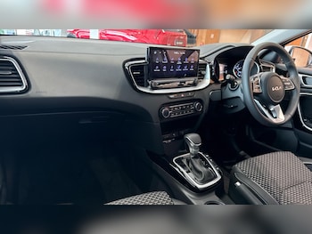 Used Kia XCeed 2025 for sale - 76388470: Photo