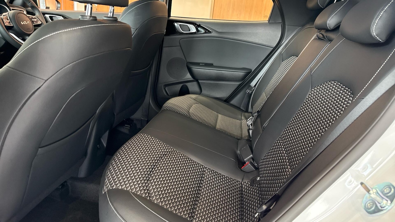 Used Kia XCeed 2025 for sale - 76388470: Photo 9