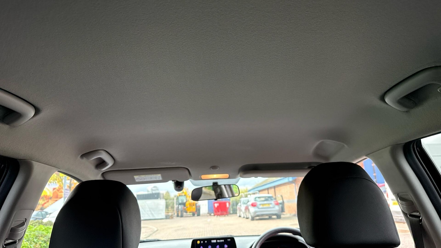 Used Kia Picanto 2023 for sale - 76317984: Photo 11