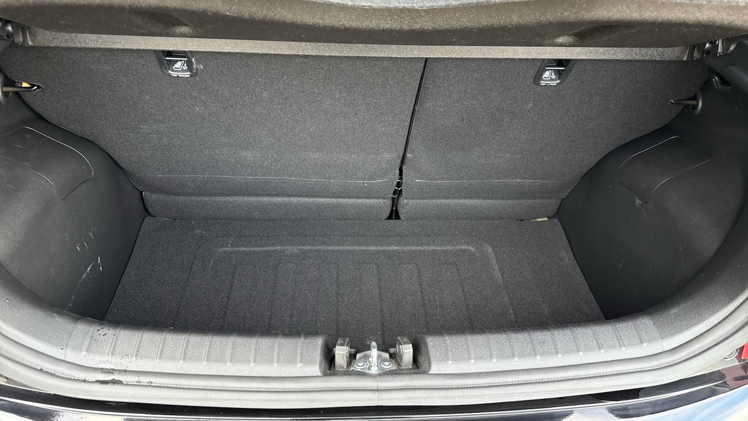 Used Kia Picanto 2023 for sale - 76317984: Photo 28