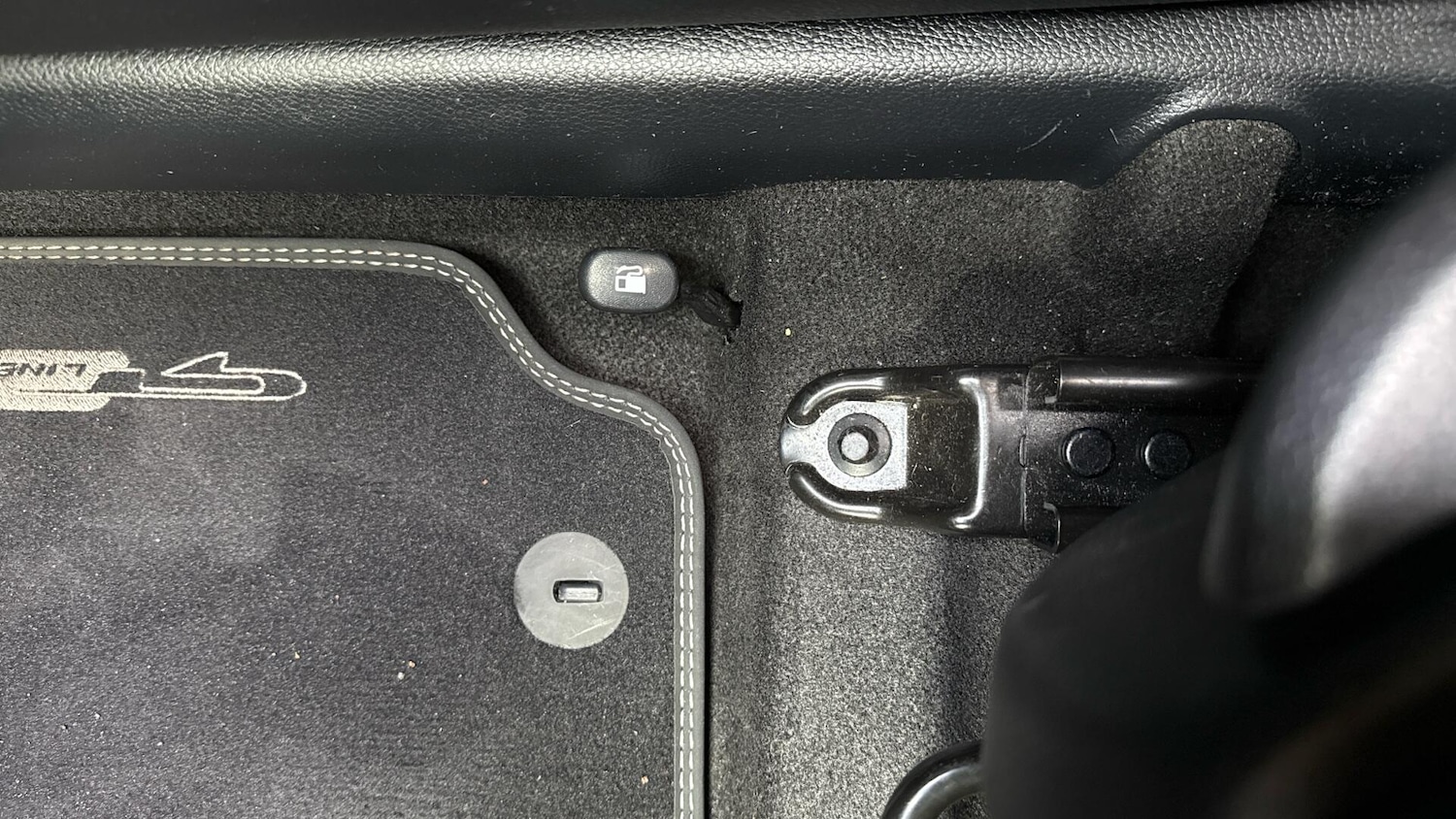 Used Kia Picanto 2023 for sale - 76317984: Photo 32