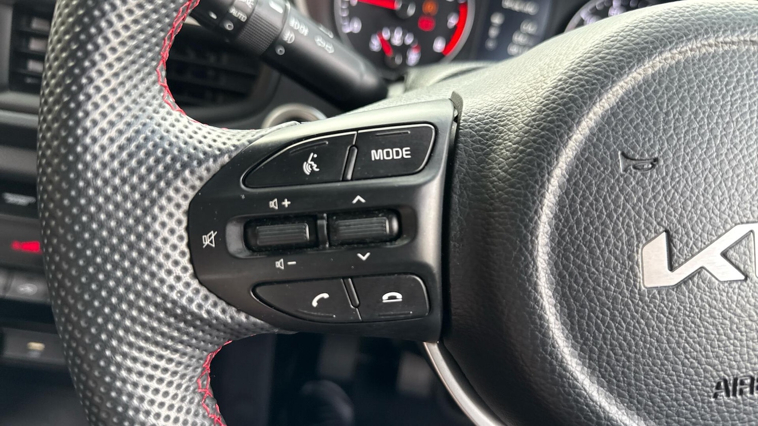 Used Kia Picanto 2023 for sale - 76317984: Photo 38