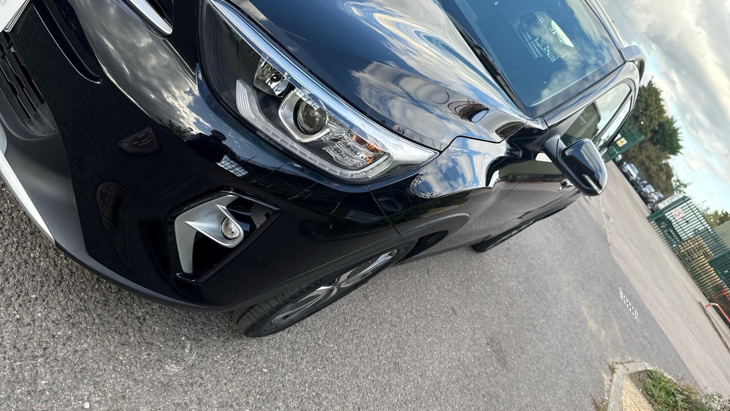 Used Kia Stonic 2023 for sale - 76371125: Photo 15