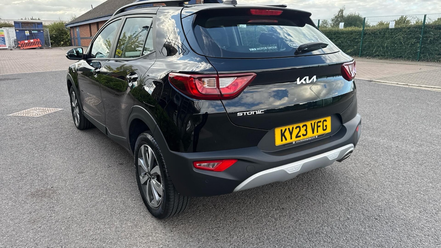 Used Kia Stonic 2023 for sale - 76371125: Photo 24