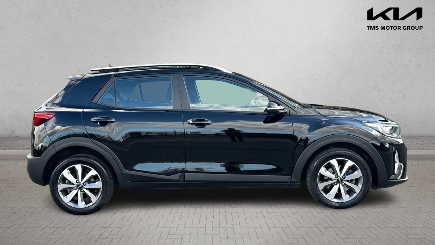 Used Kia Stonic 2023 for sale - 76371125: Photo 4