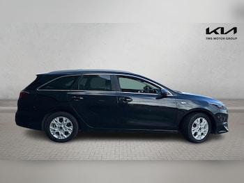 Used Kia Ceed 2025 for sale - 78047793: Photo