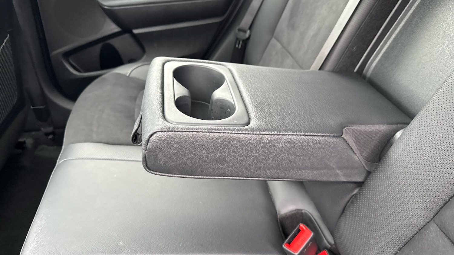 Used Kia Ceed 2024 for sale - 76306514: Photo 25