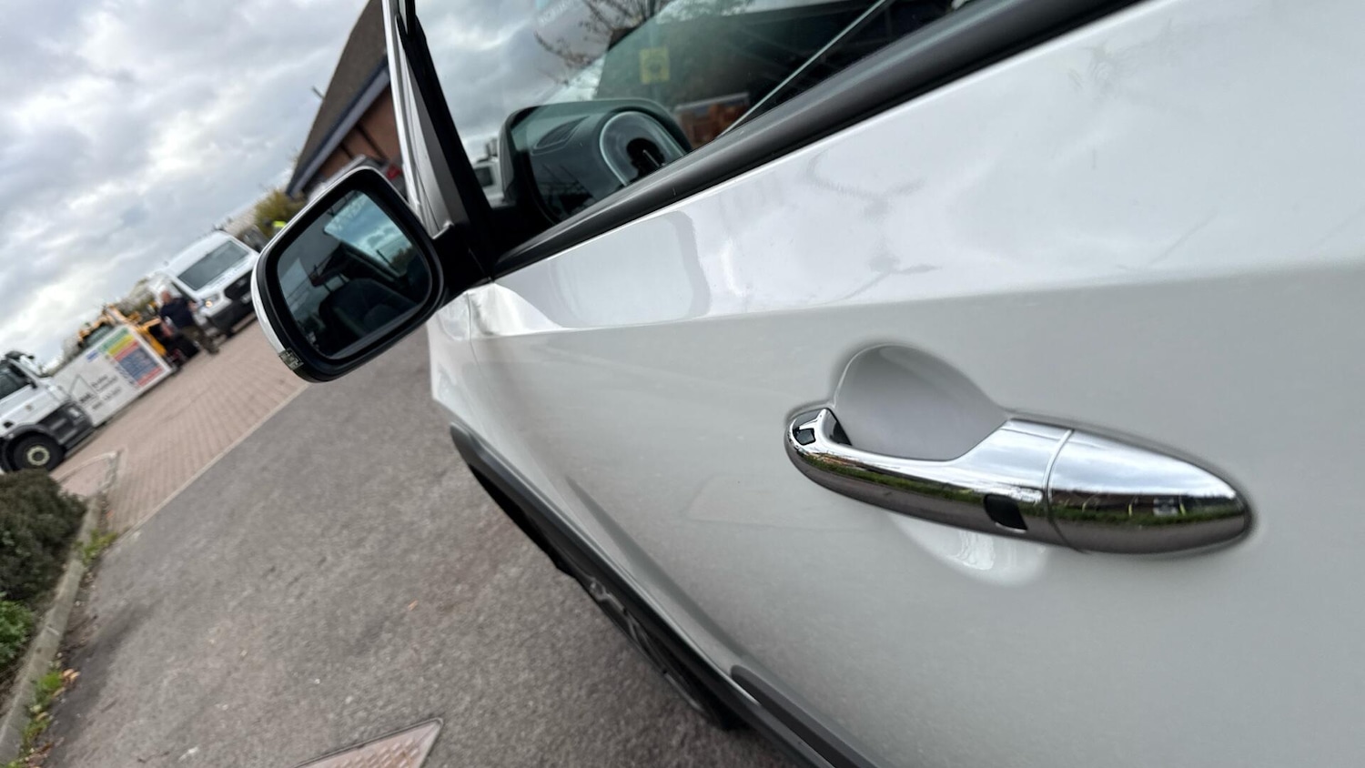 Used Kia Picanto 2024 for sale - 76327380: Photo 18