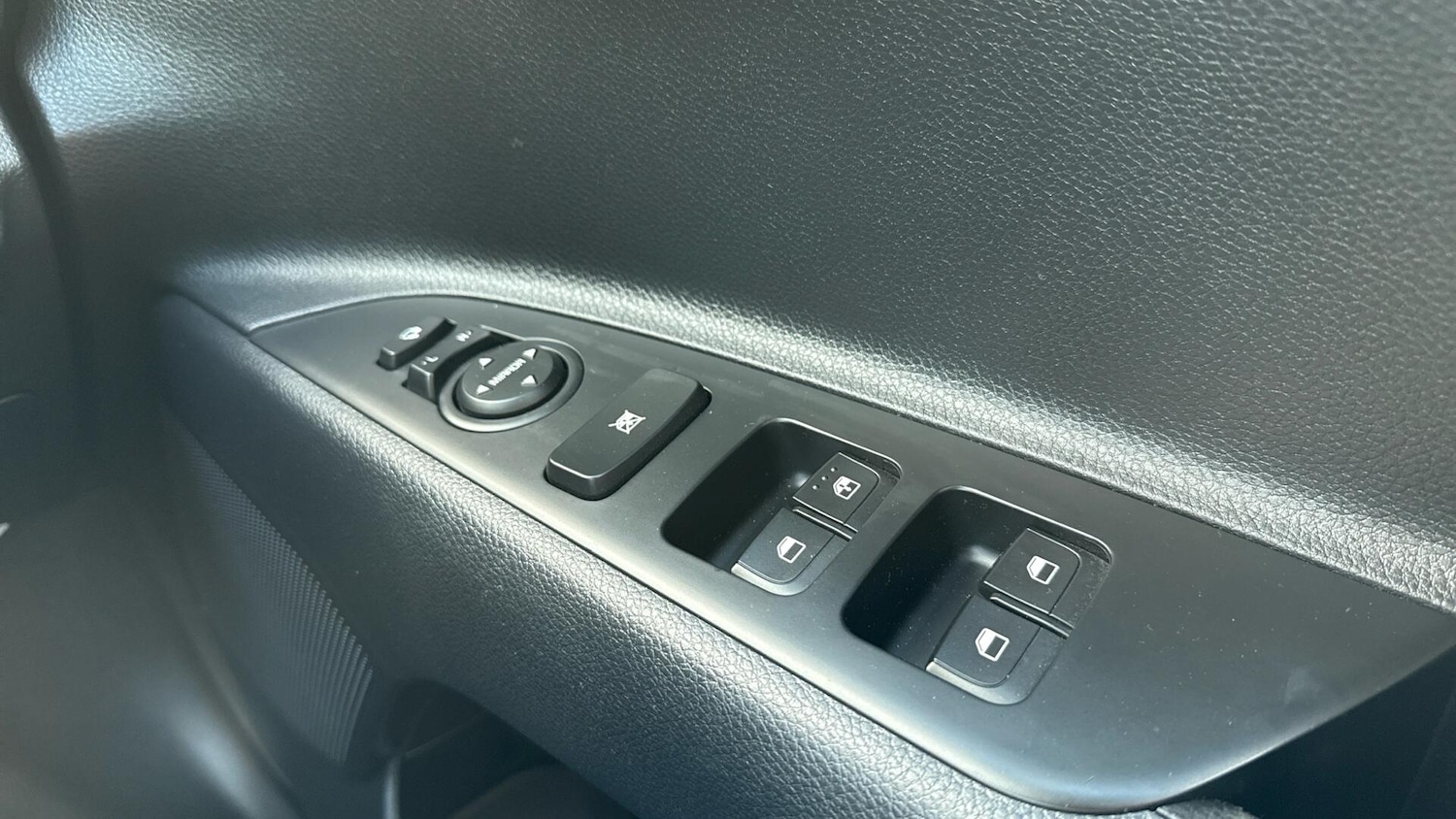 Used Kia Rio 2023 for sale - 76307249: Photo 32