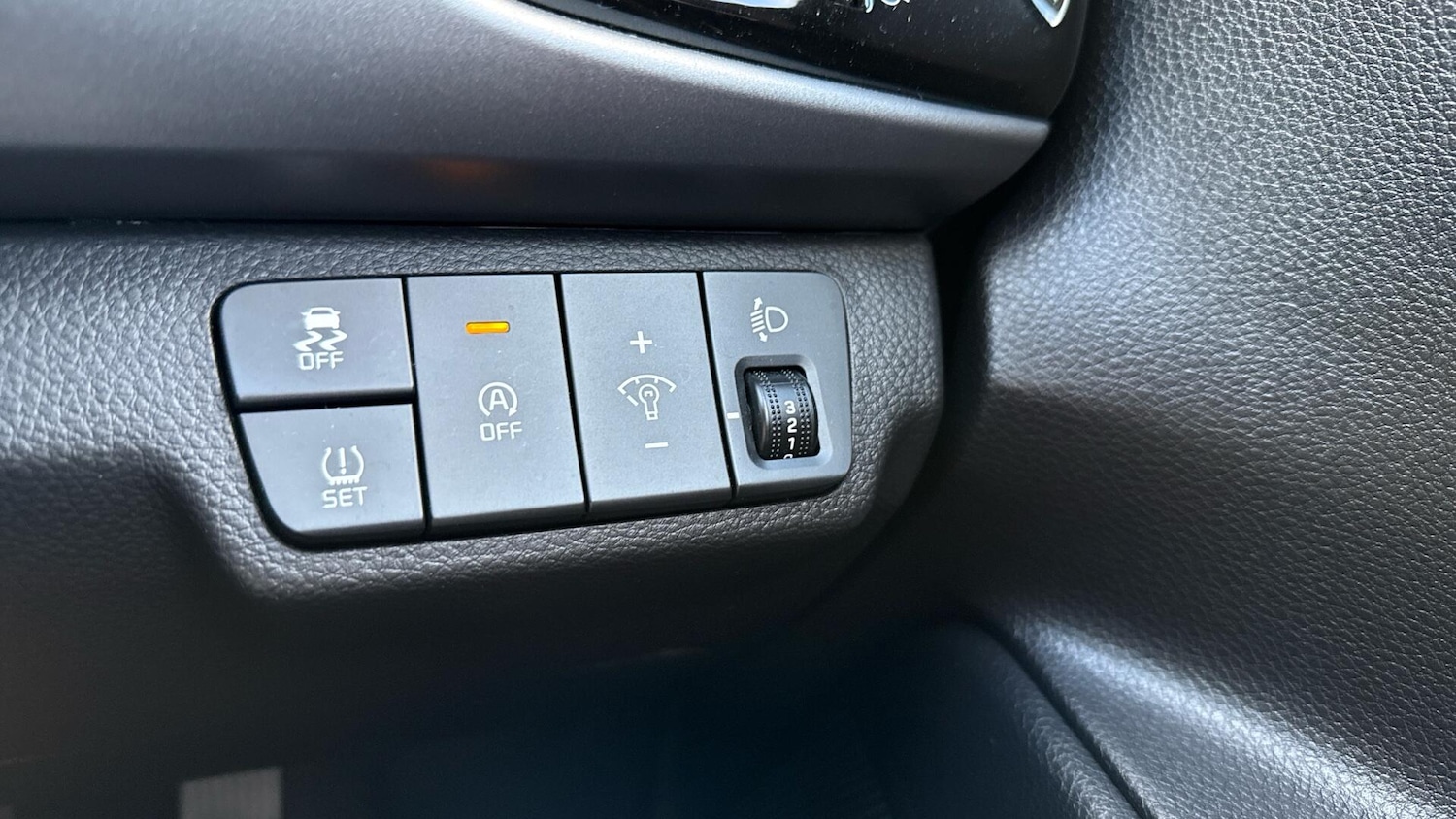 Used Kia Rio 2023 for sale - 76307249: Photo 33