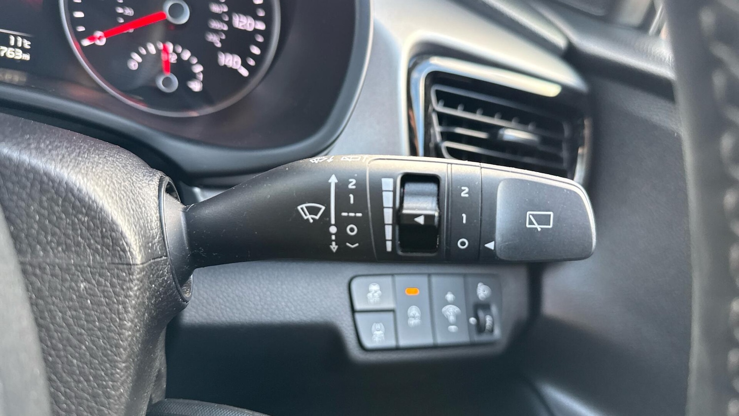 Used Kia Rio 2023 for sale - 76307249: Photo 35