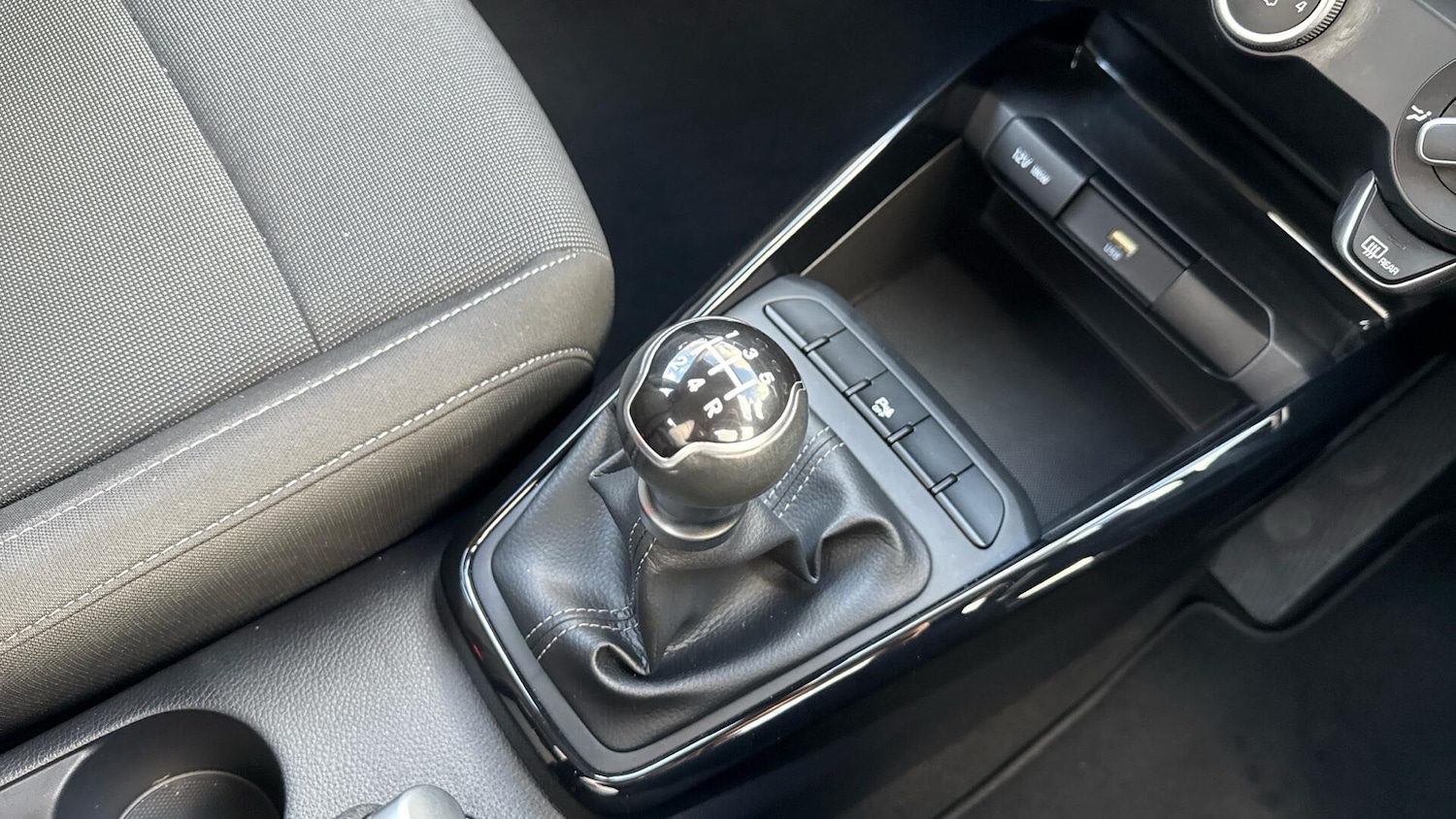 Used Kia Rio 2023 for sale - 76307249: Photo 42