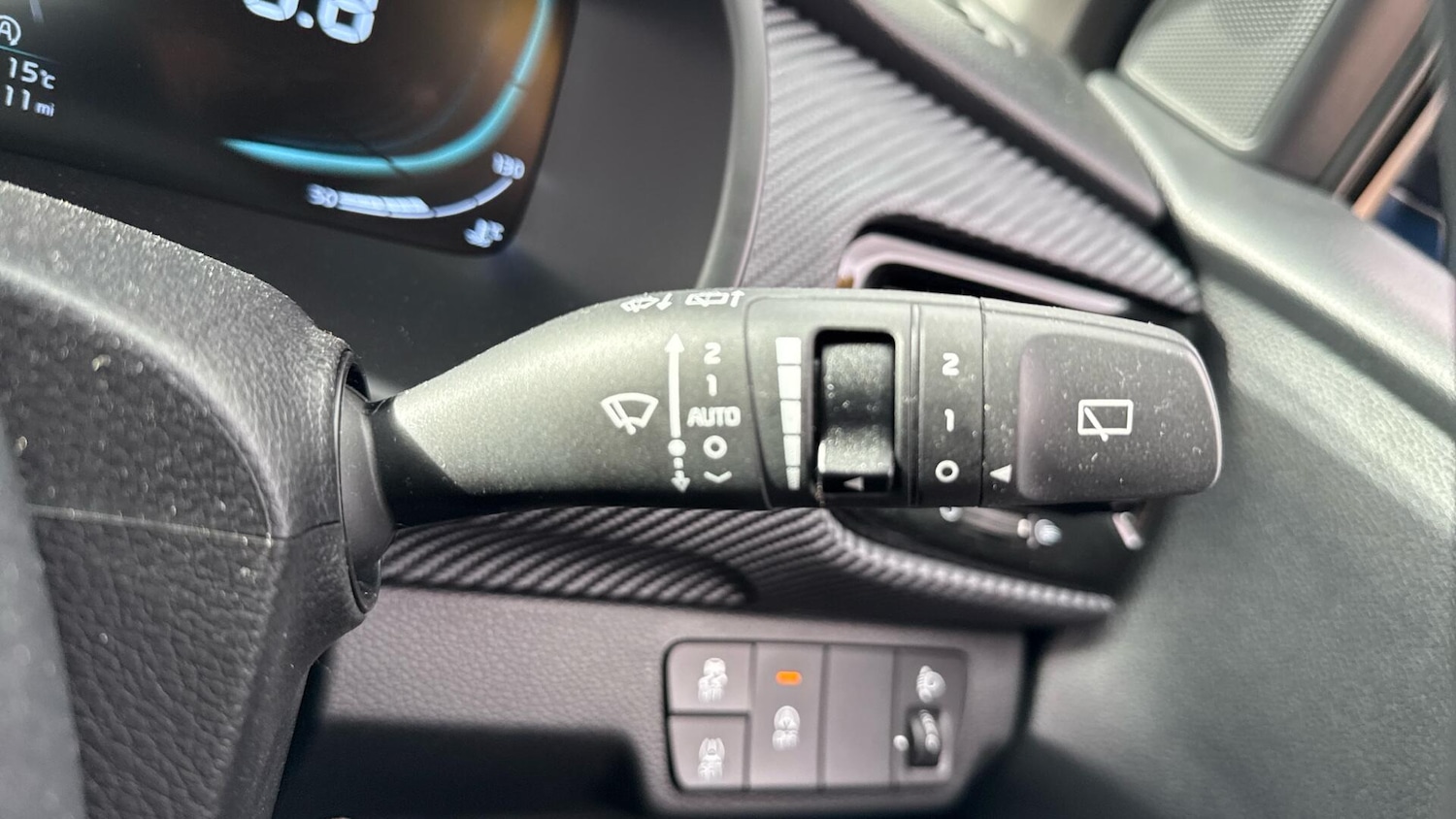 Used Kia Stonic 2025 for sale - 76538970: Photo 36