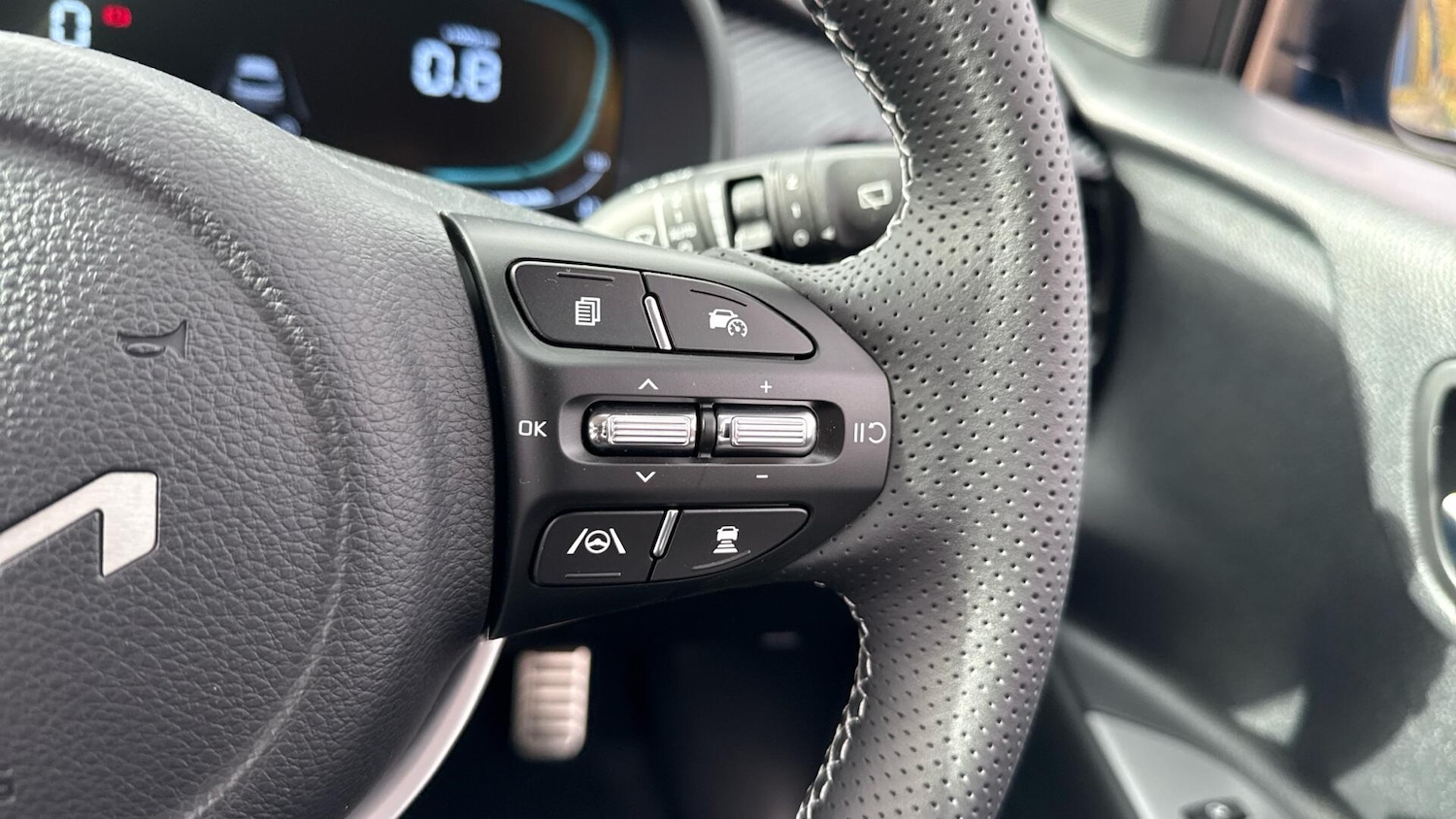 Used Kia Stonic 2025 for sale - 76538970: Photo 38