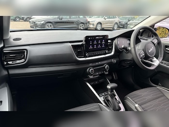 Used Kia Stonic 2025 for sale - 76538970: Photo