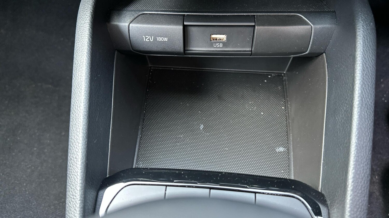 Used Kia Stonic 2025 for sale - 77673132: Photo 29