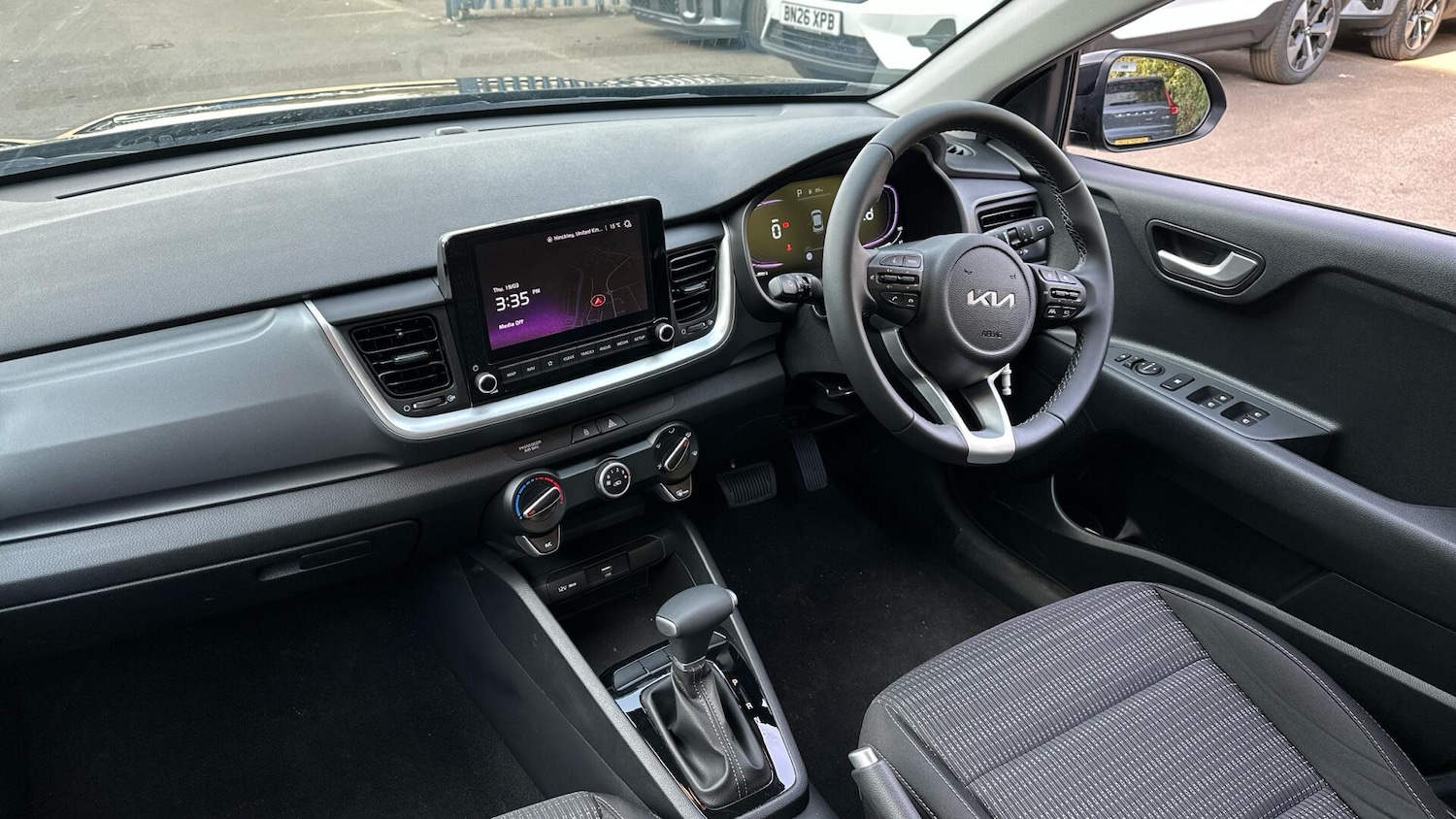 Used Kia Stonic 2025 for sale - 77673132: Photo 3