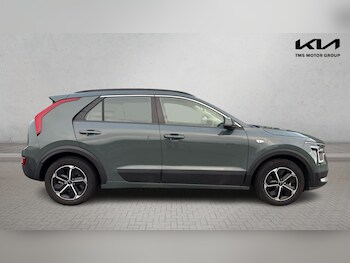 Used Kia Niro 2023 for sale - 76700853: Photo