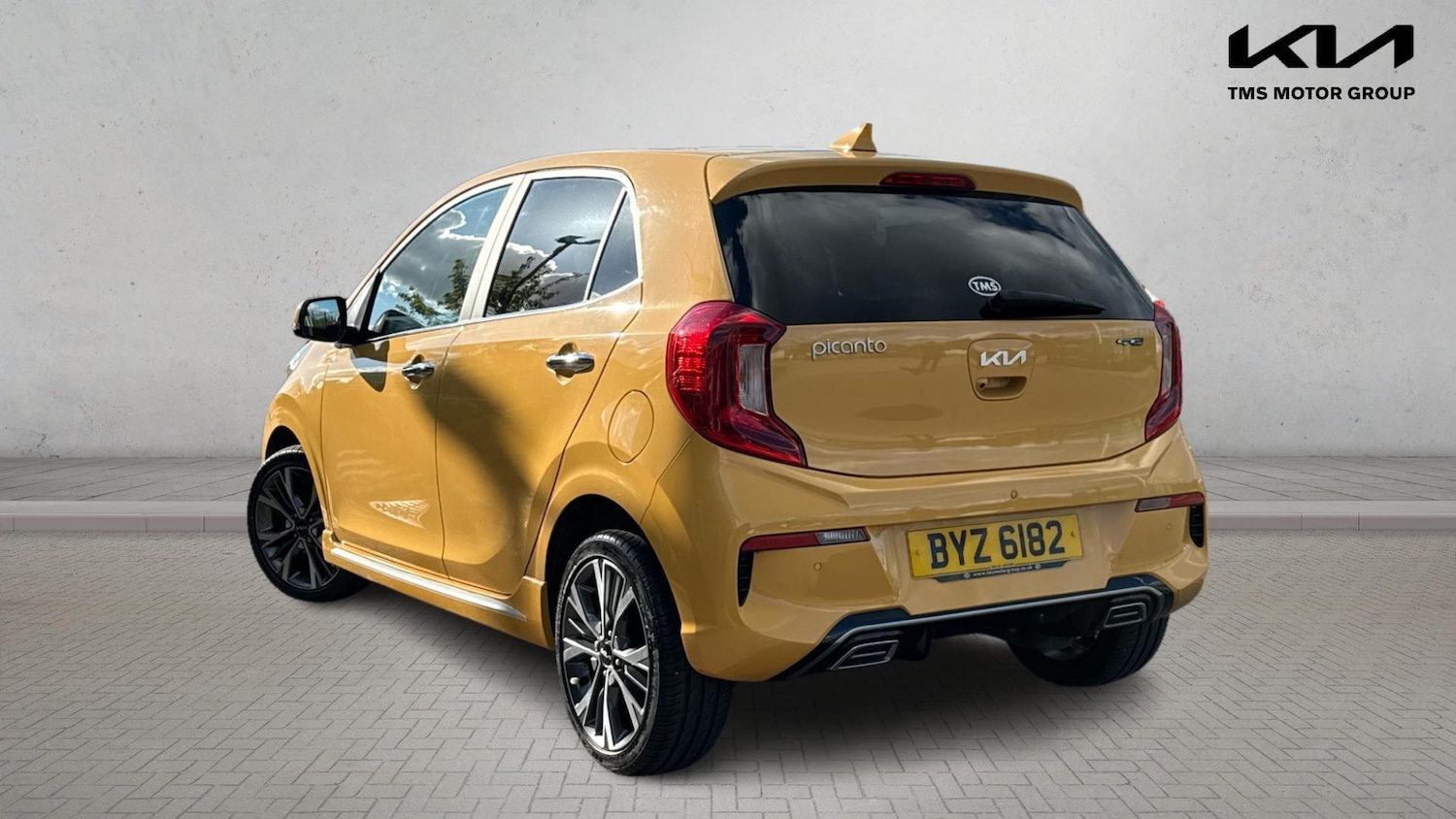 Used Kia Picanto 2022 for sale - 76307624: Photo 2