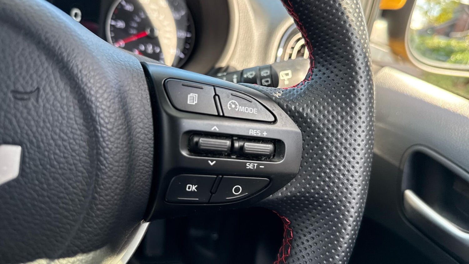 Used Kia Picanto 2022 for sale - 76307624: Photo 37