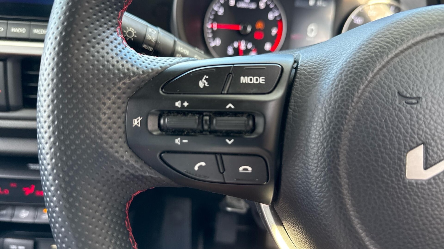 Used Kia Picanto 2022 for sale - 76307624: Photo 38