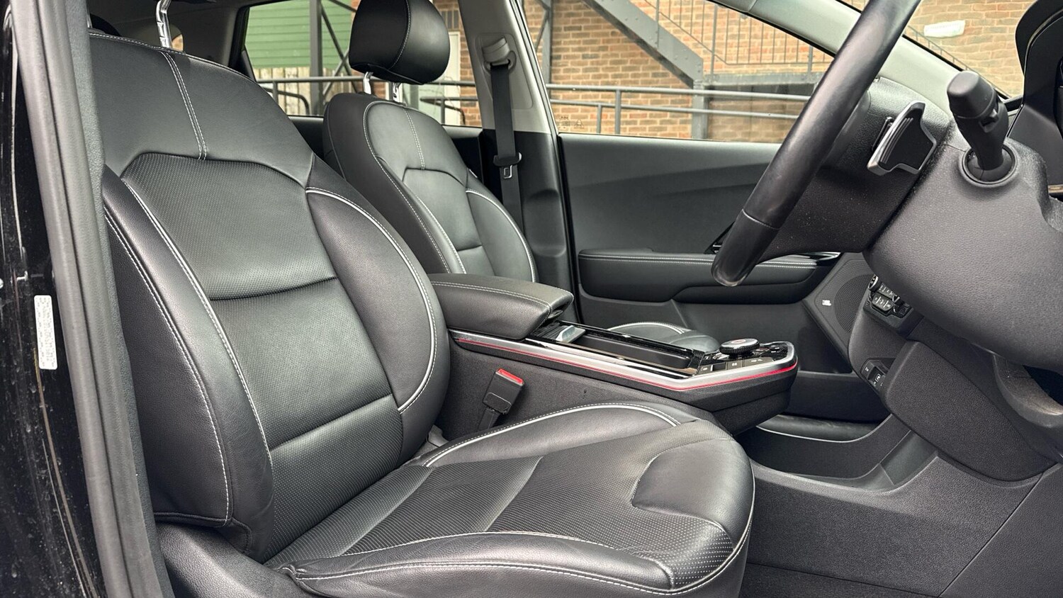 Used Kia Niro 2021 for sale - 77673136: Photo 24