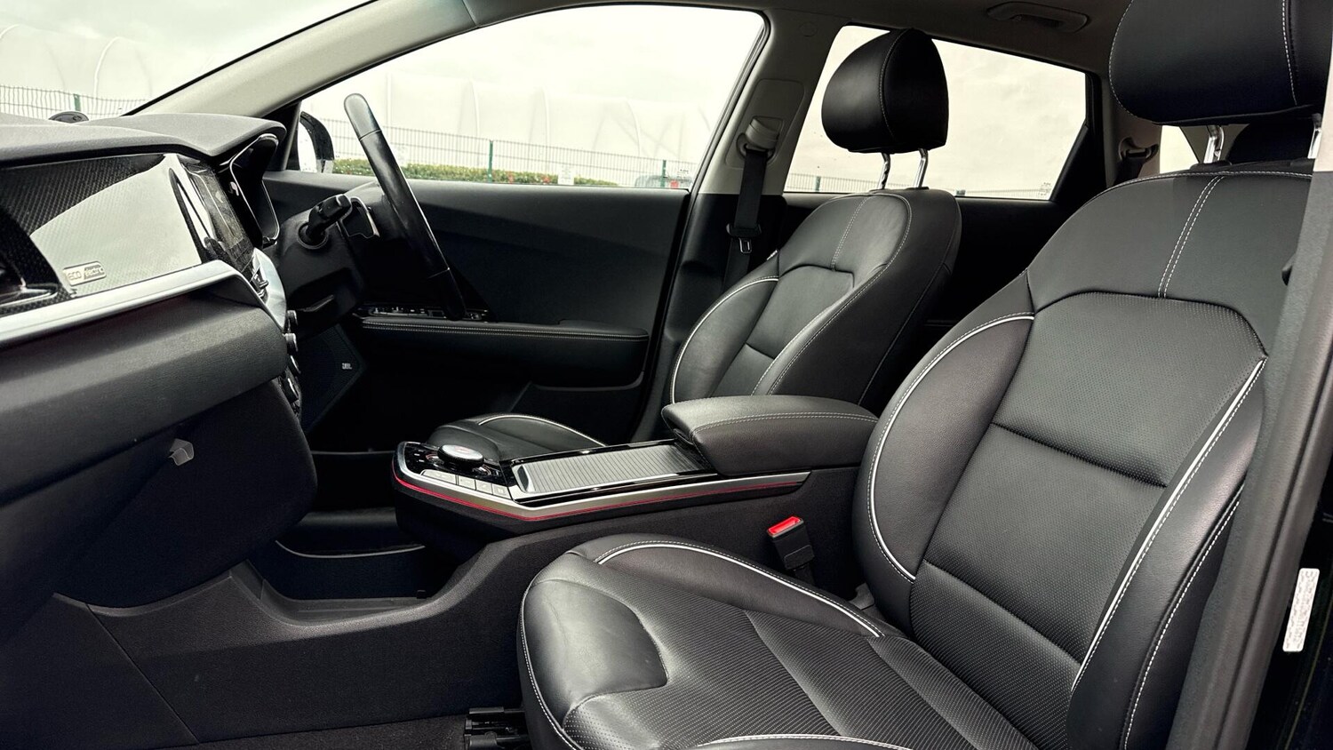 Used Kia Niro 2021 for sale - 77673136: Photo 41