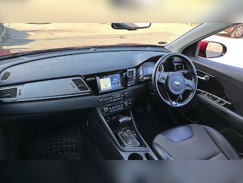 Used Kia Niro 2017 for sale - 78635927: Photo