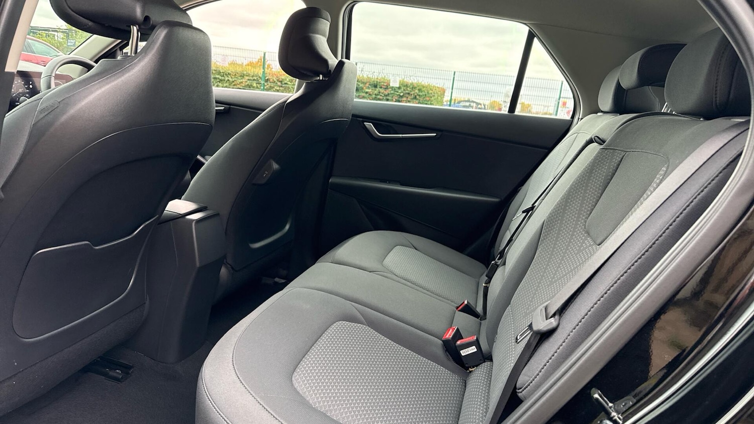 Used Kia Niro 2024 for sale - 76307769: Photo 10