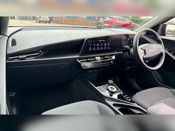 Used Kia Niro 2024 for sale - 76307769: Photo