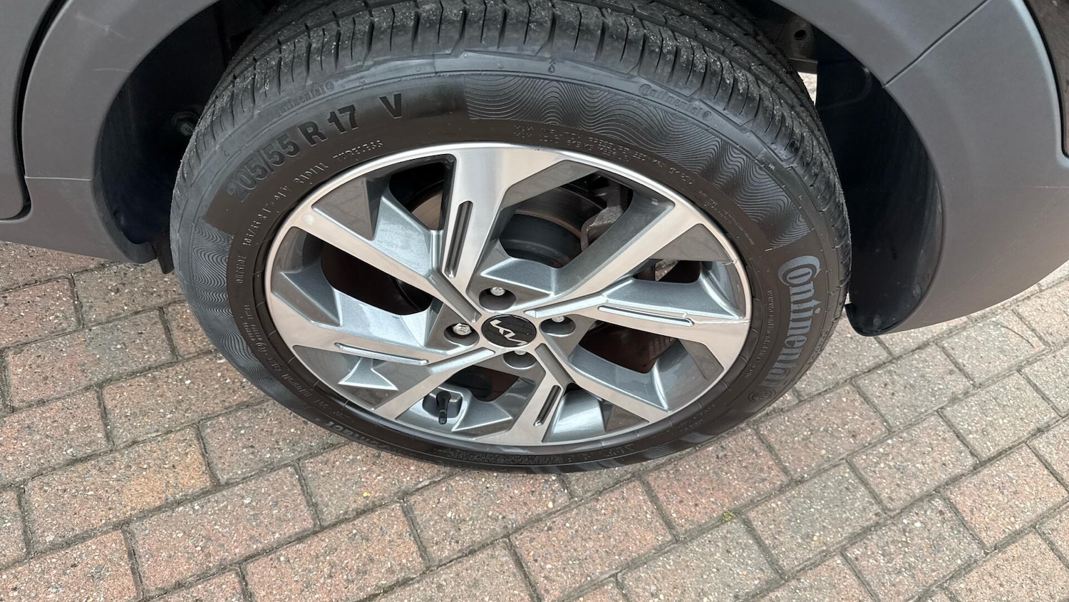 Used Kia Stonic 2024 for sale - 76306708: Photo 22