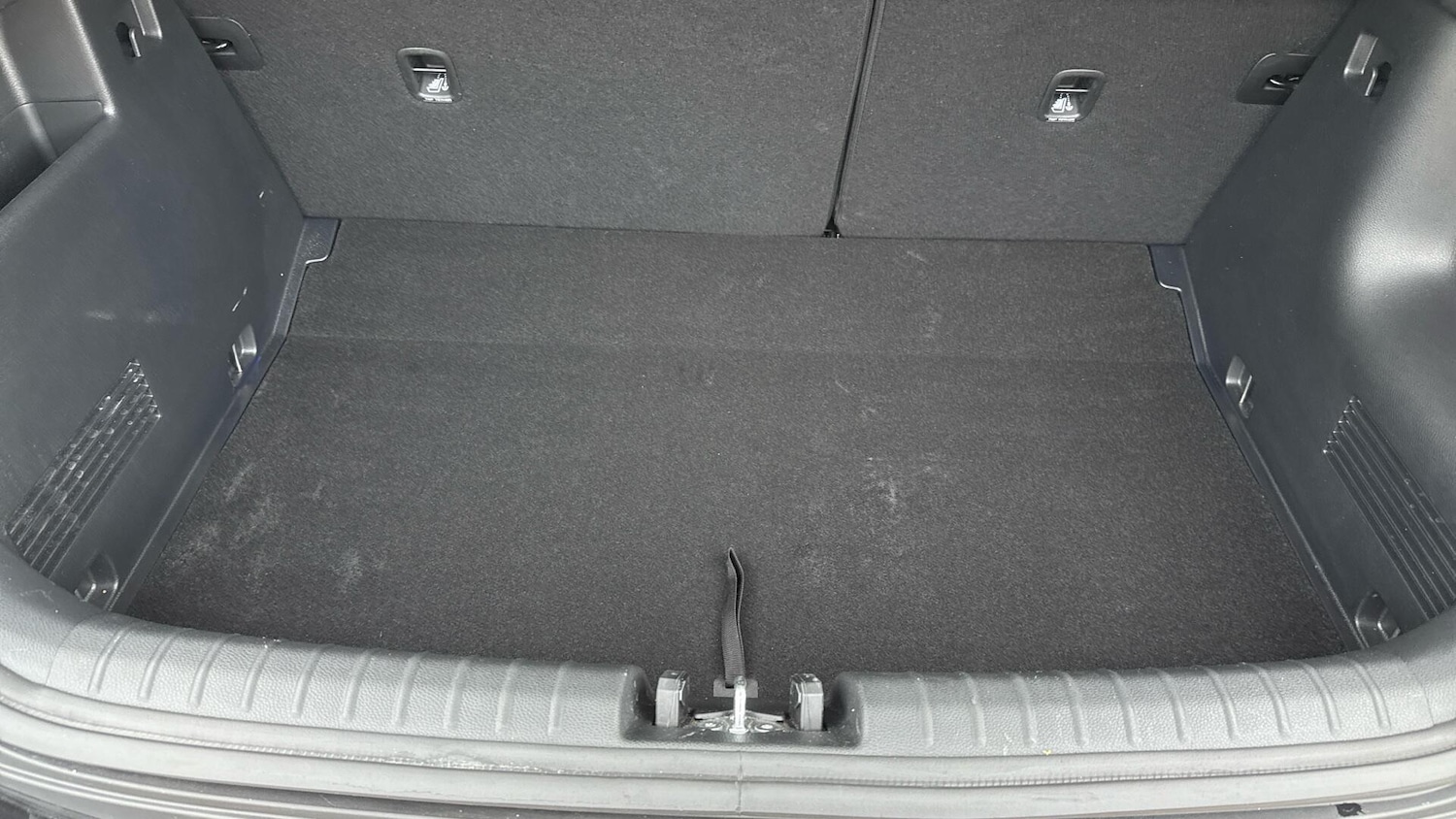 Used Kia Stonic 2024 for sale - 76306708: Photo 28