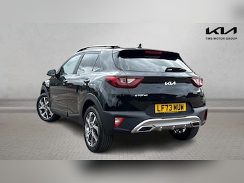 Used Kia Stonic 2024 for sale - 76306708: Photo