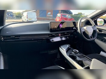 Used Kia EV6 2025 for sale - 77673112: Photo