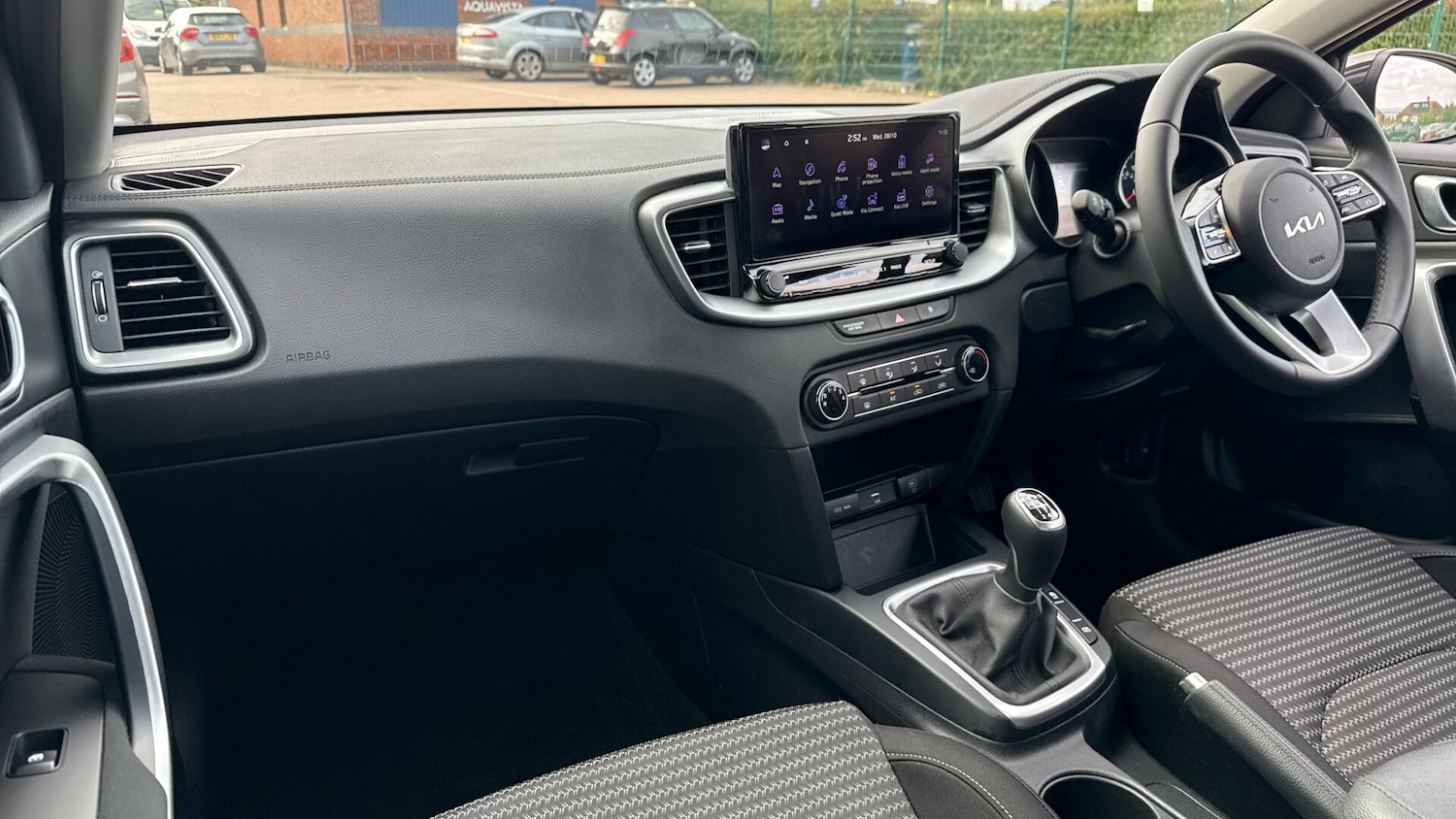 Used Kia XCeed 2025 for sale - 76307418: Photo 3