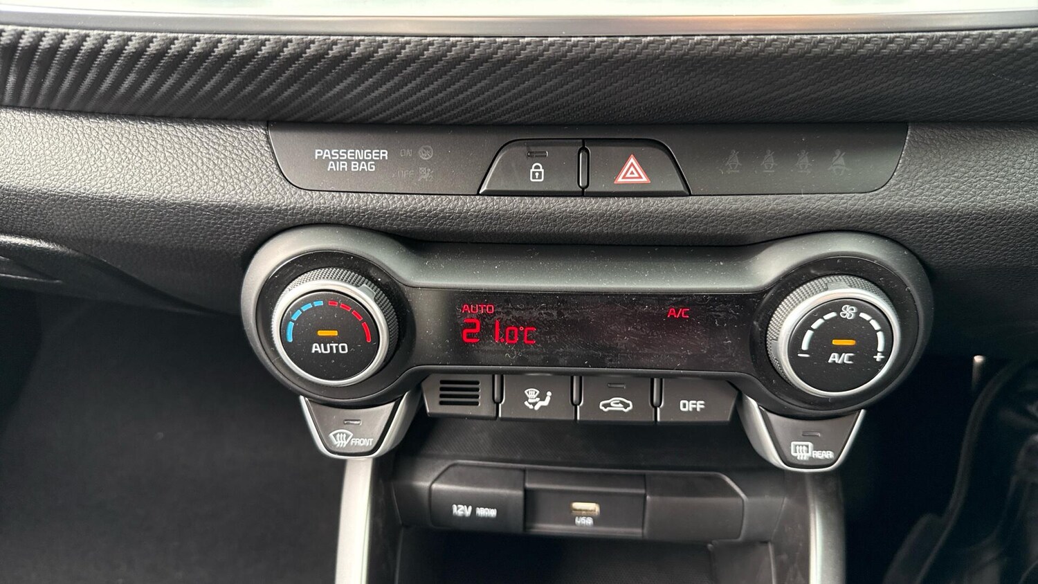 Used Kia Stonic 2025 for sale - 77673109: Photo 42