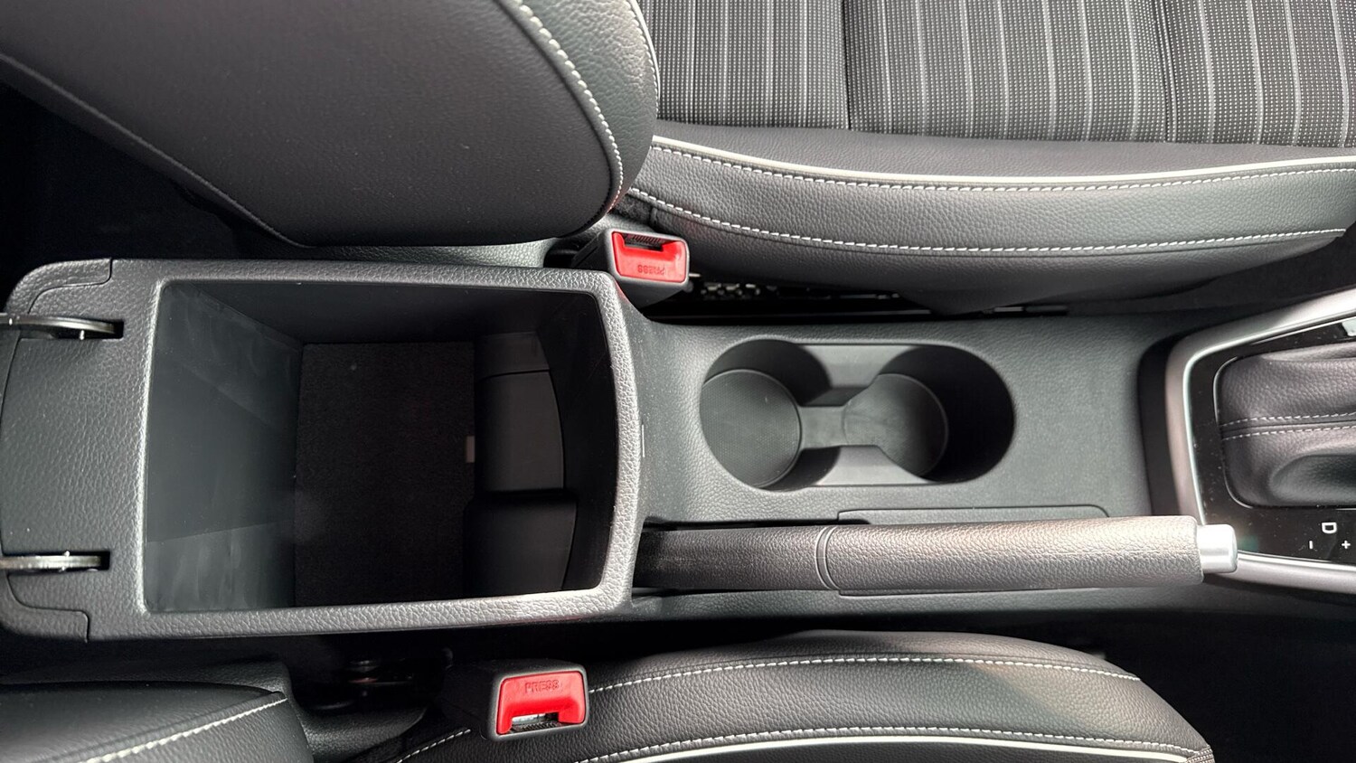 Used Kia Stonic 2025 for sale - 77673109: Photo 46