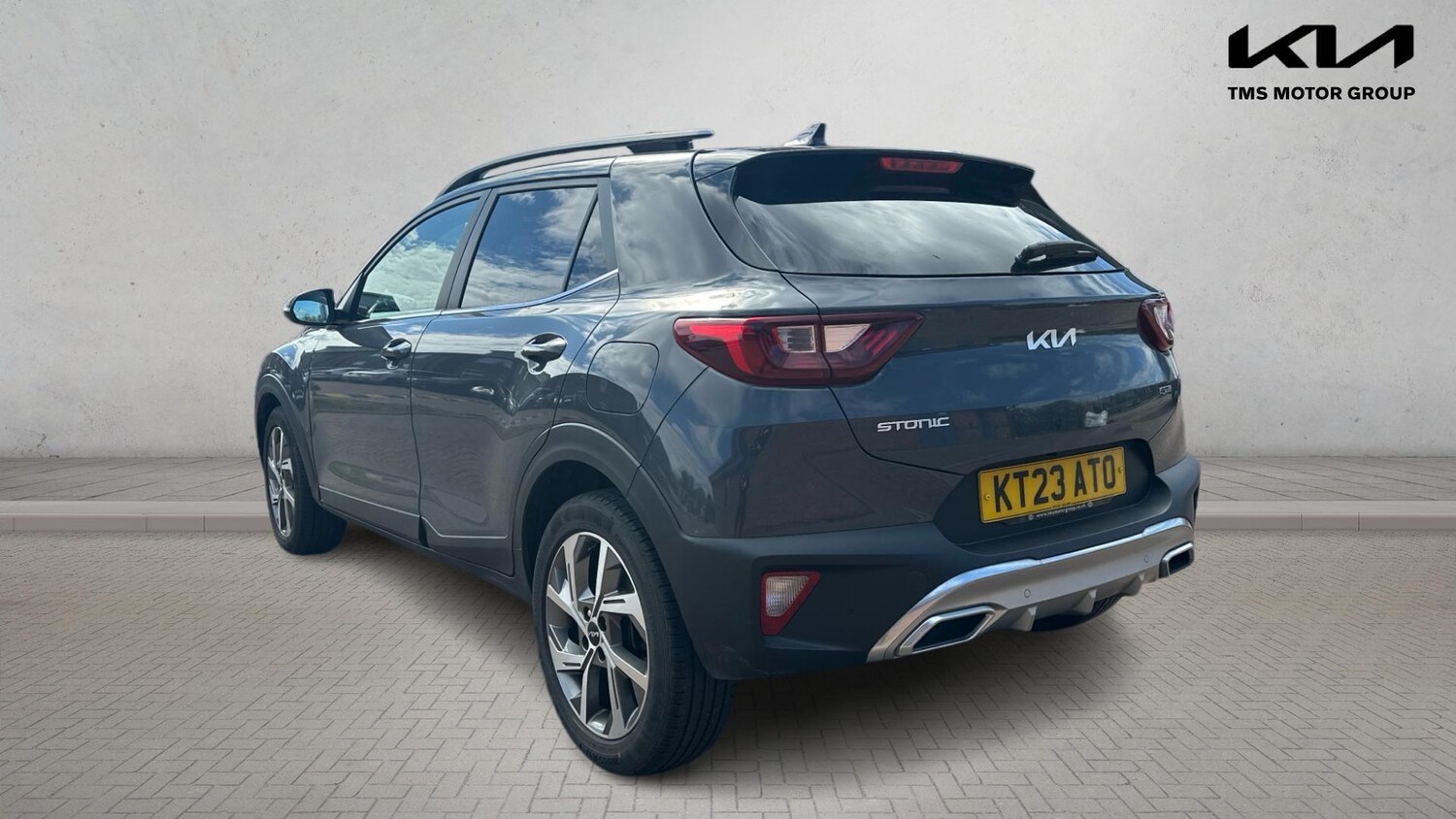 Used Kia Stonic 2023 for sale - 77671010: Photo 2