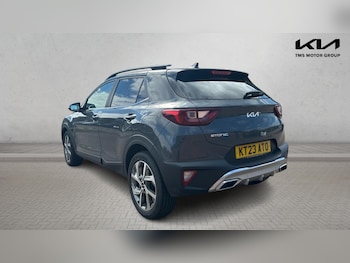 Used Kia Stonic 2023 for sale - 77671010: Photo