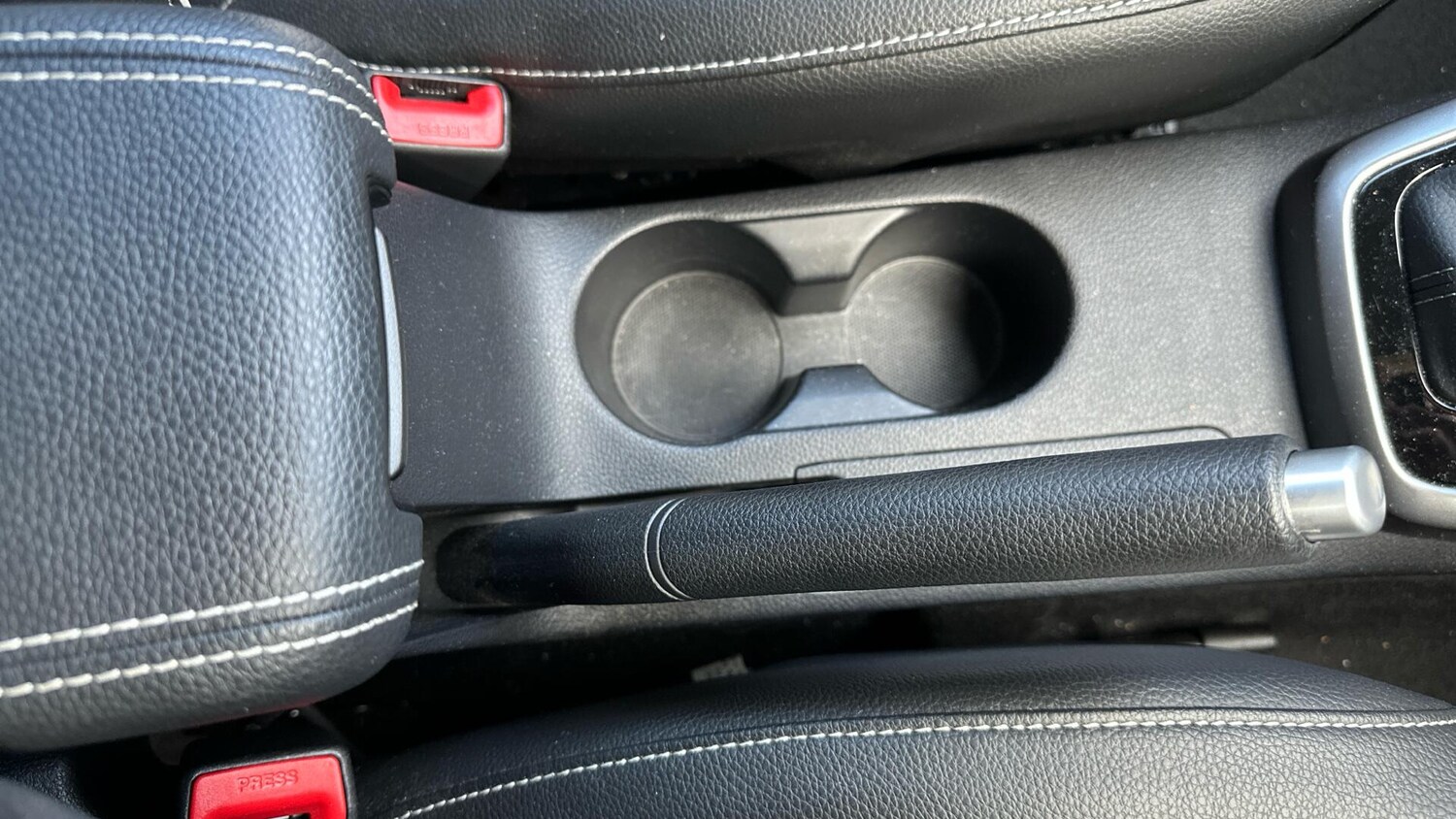 Used Kia Stonic 2023 for sale - 77671010: Photo 38