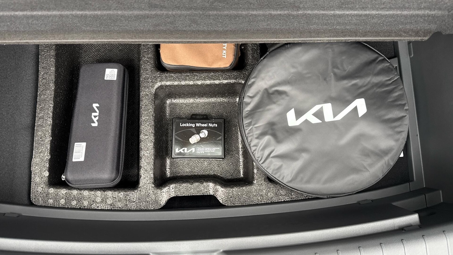 Used Kia EV3 2025 for sale - 76307710: Photo 11