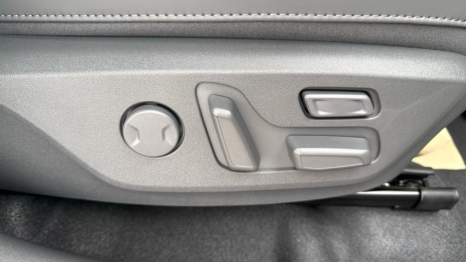 Used Kia EV3 2025 for sale - 76307710: Photo 42