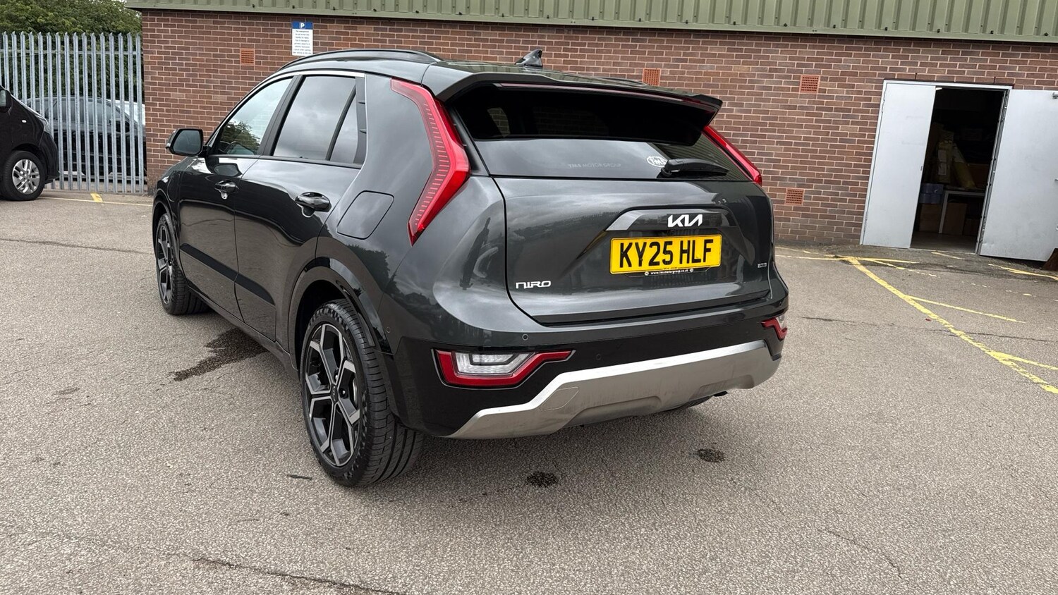 Used Kia Niro 2025 for sale - 77673125: Photo 33