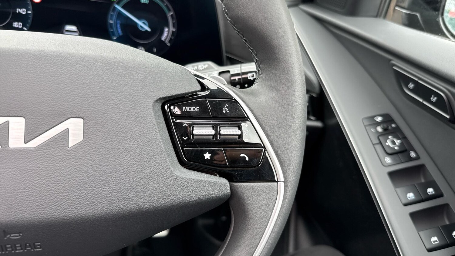 Used Kia Niro 2025 for sale - 77673125: Photo 45