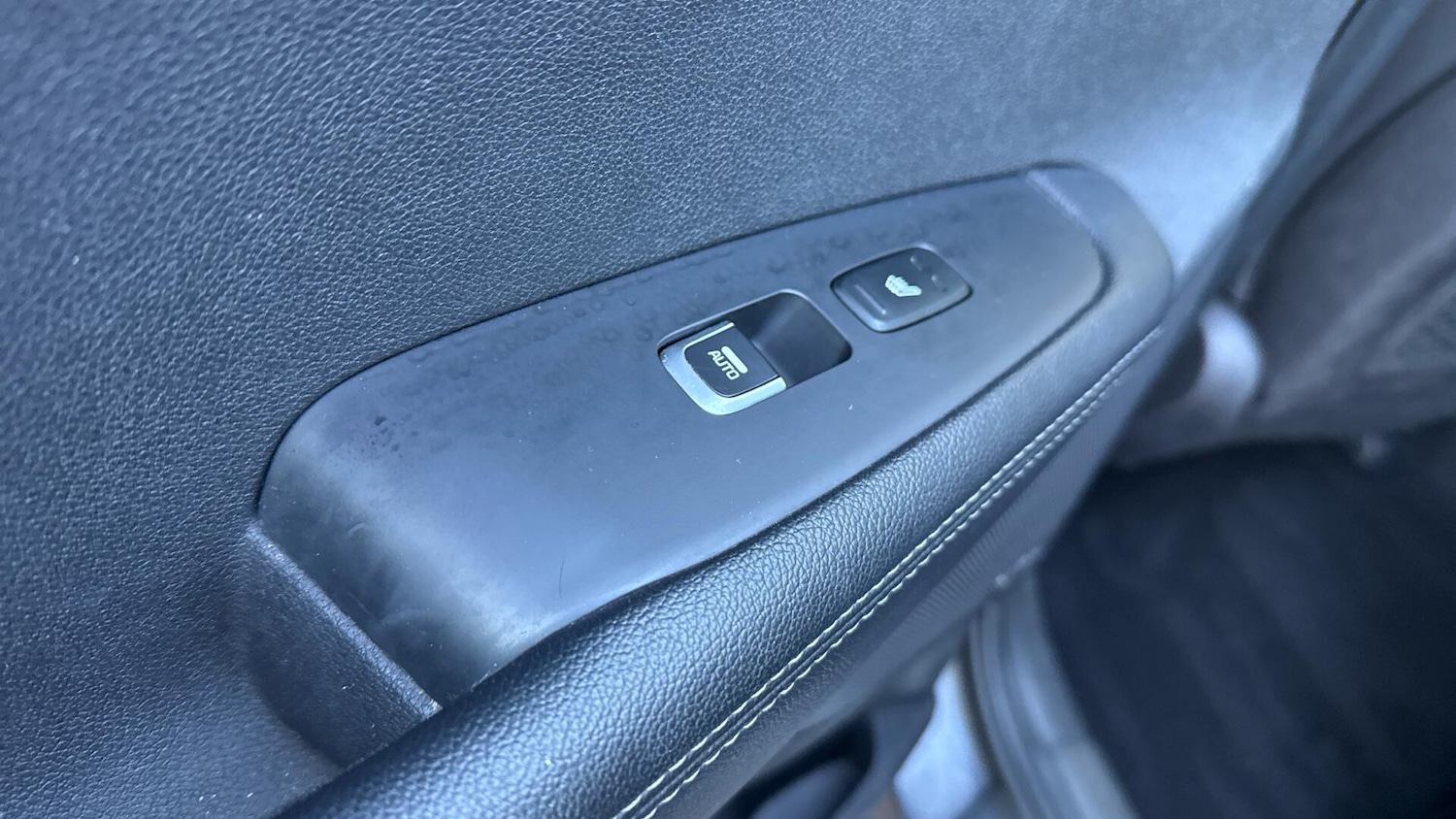 Used Kia Sorento 2015 for sale - 77039895: Photo 25