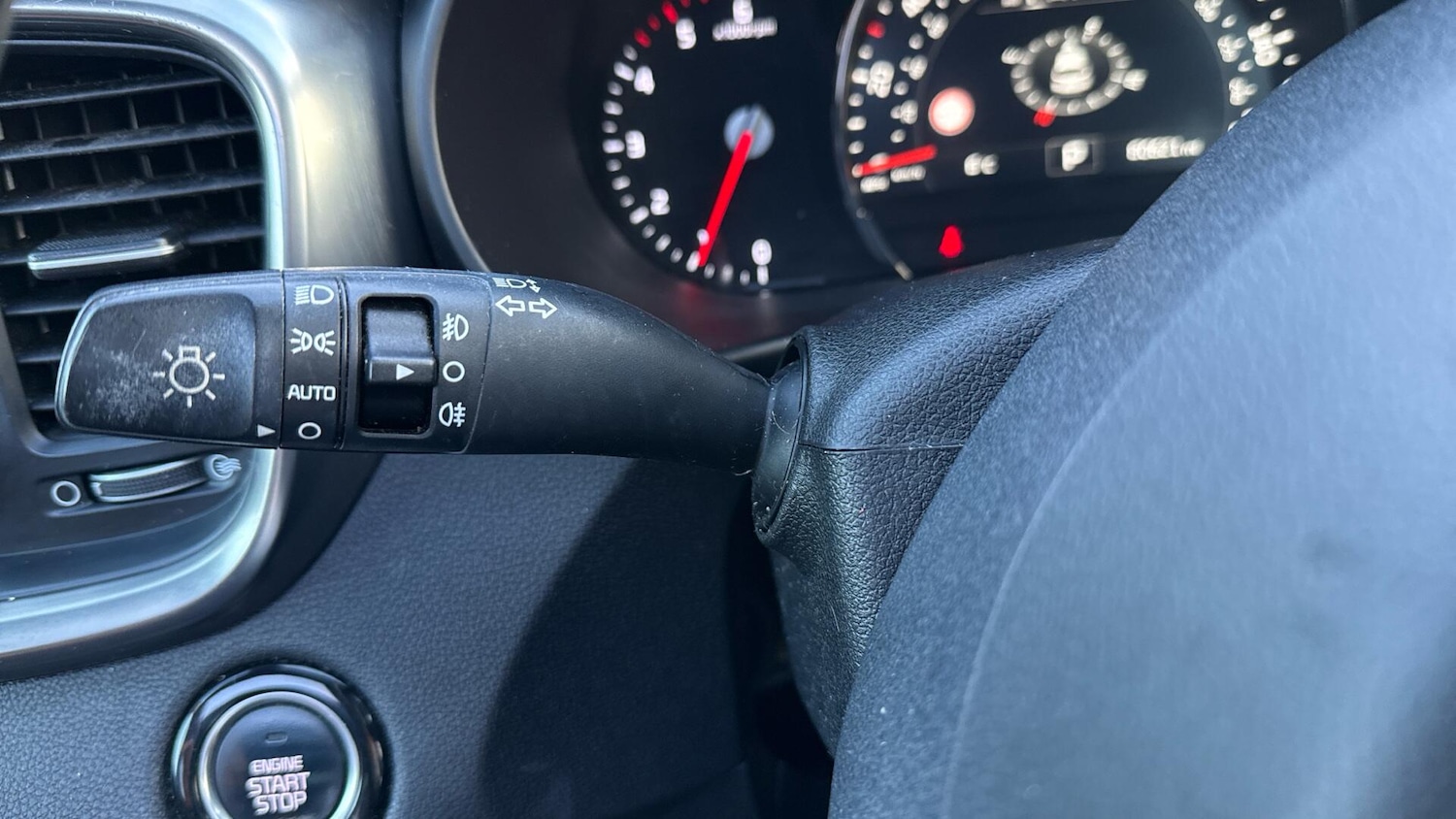 Used Kia Sorento 2015 for sale - 77039895: Photo 46