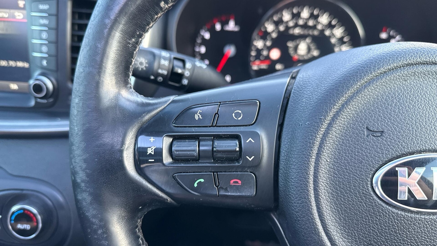 Used Kia Sorento 2015 for sale - 77039895: Photo 48