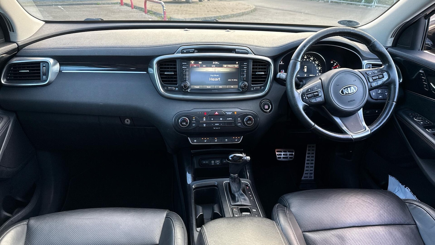 Used Kia Sorento 2015 for sale - 77039895: Photo 6