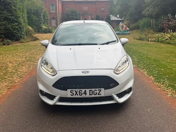 Used Ford Fiesta 2015 for sale - 79316916: Photo