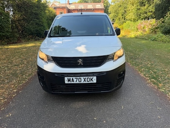 Used Peugeot Partner 2020 for sale - 79401609: Photo